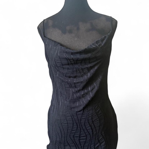 PrettyLittleThing Black Textured Mini Dress - Picture 6 of 13